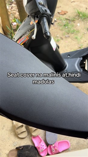 Best Seat Cover for Motorcycles: Clean and Non-Slip