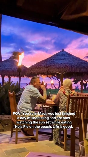 End your day with a sunset dinner at Duke’s. 🌅🍴 Savor fresh island flavors as the sky paints the perfect backdrop for your evening. Use the link to book today! https://www.dukesmaui.com/ 📸 @_cameronhull_ (tt) | Duke's Beach House