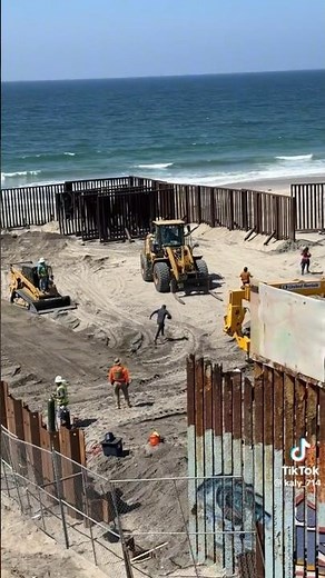 Video shows migrants in Tijuana running through border fencing inside Friendship Park at the border