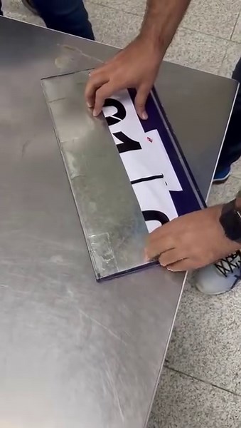 Delhi Airport Customs have arrested 8 pax arrived from Tashkent after 5.319 kg of gold (50 chains) valued at Rs. 2.93 Cr, were recovered from them and seized. Further investigations are ongoing. #IndianCustomsAtWork | Central Board of Indirect Taxes and Customs (CBIC)