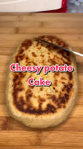 Delicious Cheesy Potato Cake Recipe