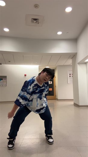 Mastering Waacking Dance Moves for K-Pop Challenges