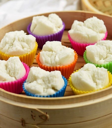 4.5M views · 22K reactions | Puto made of rice flour and coconut milk! These Filipino steamed rice cakes are delicious on their own or paired with pansit or dinuguan. Enjoy! Get the full recipe: https://www.kawalingpinoy.com/puto/ | Kawaling Pinoy Recipe Blog | Facebook