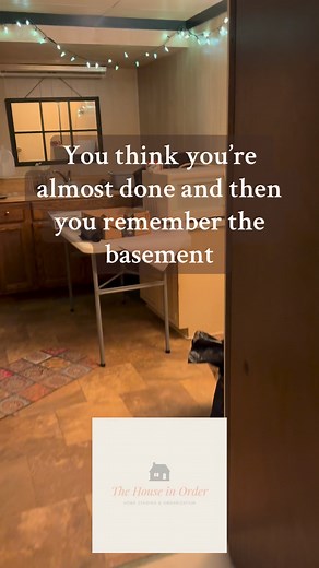 📦I helped the sweetest daughter clear out her family home this week. She was exhausted after trying to tackle this by herself for months. The house was going on the market and it needed to be cleaned out. We rolled up or sleeves, backed in the trailers, and filled boxes. It was a tight timeline but we got a 3200 sq ft house and a FULL outside shed done in two days!💪 | The House in Order