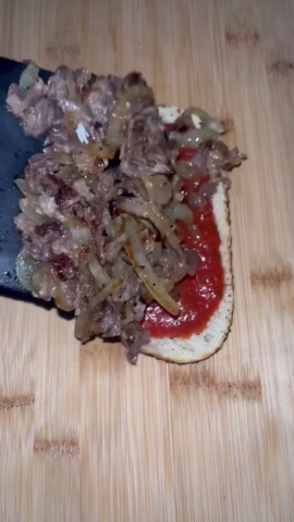Italian Philly cheesesteak 🤤🧀🥩 super easy to make and absolutely loaded with flavor 🔥💀
