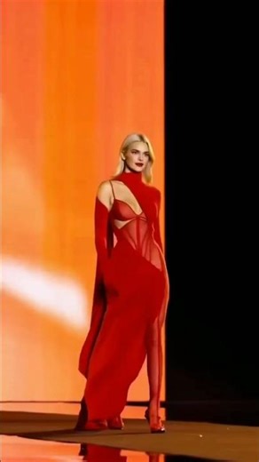 #Kendal jenner # Super model #Runway #Viral video #YT #catwalk #fashion week #model #YT #Viral yt