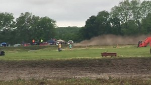 Another awesome view of Golden Bear 187 and Blue Thunder. | Amra Mud-Racing