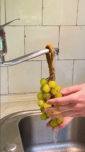 Grape-shaped soap tutorial 🍇🧼😍 #diycrafts #soapmaking