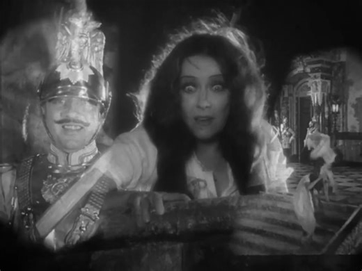 QUEEN KELLY (1929), Erich von Stroheim’s “lost” silent masterwork starring Gloria Swanson, opens this Fri, 1/16, revived in a sparkling digital reconstruction and 4K restoration, alongside select shows of Billy Wilder’s SUNSET BLVD. in new 4K, the legendary reunion of Swanson and von Stroheim. “This new restoration may just be everything that Gloria Swanson dreamed of for her lovechild QUEEN KELLY.” – @guardian Tickets available now at filmforum.org | Film Forum