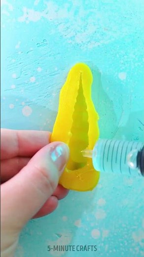 DIY Epoxy Jewelry for Beginners