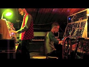 Euro vs. 5U improv modular jam