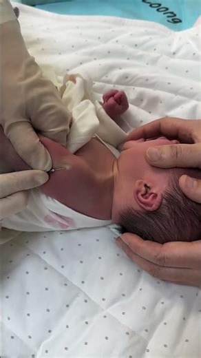 Baby’s First Injection 🥺💉 Stay Strong, Little One! #NewbornCare