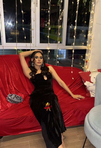 ❤️‍🔥 #lambadachallenge #llorandosefue #salomemodel👱🏼‍♀️ #elegant #colombiangirl