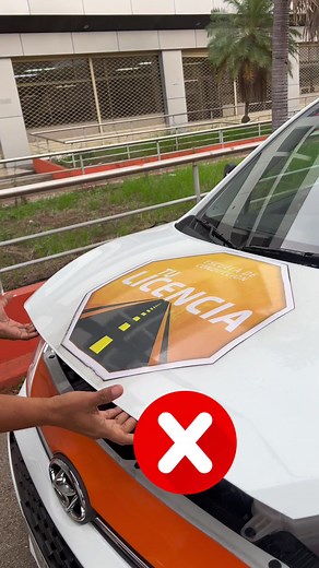 Cómo cerrar el capot de tu vehículo correctamente