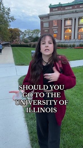 at! least! apply! i swore i would never go here when i put in my application & i am the happiest ive ever been !!!!!!! #universityofillinois #uofi #uiuc #universityofillinoisaturbanachampaign #collegeapps #collegeapplications