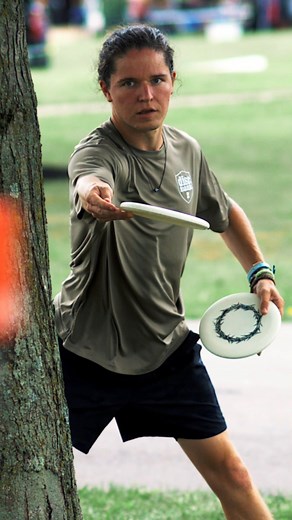 Beautiful spin putt details in slow motion with Alden Harris | Anthem Disc Golf