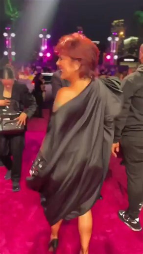 Fashion, guapa y elegante #AlejandraGuzman | Alejandra Guzmán Club De Fans