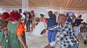 Best Wedding Dance... | Karl Explore