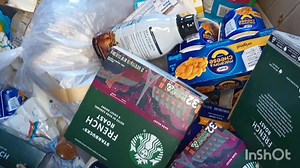 42K views · 1K reactions | #dumpsterdiving #trash #starbucks #coffeelovers #coffee #coffeetime #waste #dumpsterdiver | Dumpsterbabe_86 | Facebook