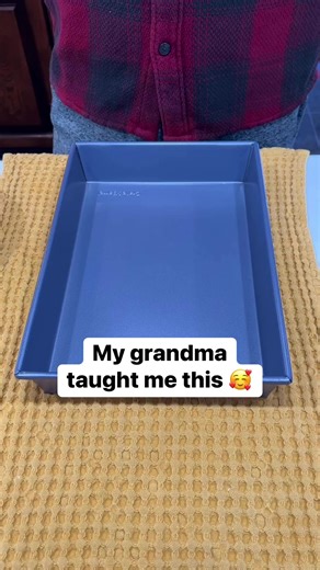 3.8M views · 3.3K reactions | Incredible baking tip 勞 #baking #bakingtips #viralreel #viralreels #lifehack #lifehacks #lifehacks101 | Life With Wes & Alison | Facebook