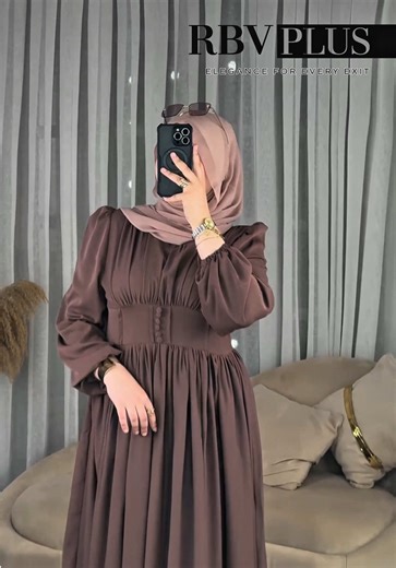 أناقة عصرية للمرأة الجزائرية بحجاب وملابس مميزة