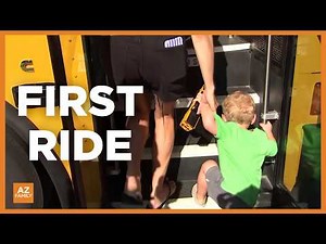 Phoenix toddler takes first ride on school bus after going viral