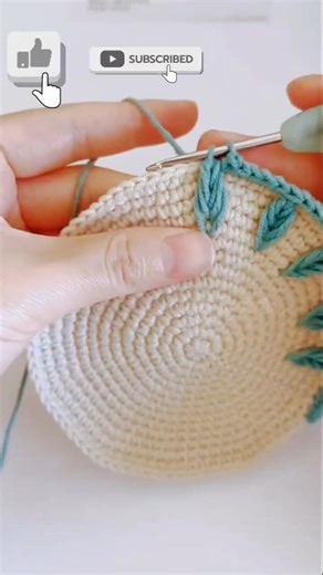 Beautiful Leaf Border Crochet 🌿 #shorts #youtubeshorts #crochet @YouTube