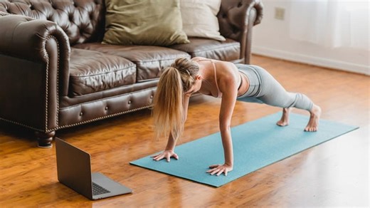 4 Workout Sederhana Tanpa Alat Ini Bisa Kamu Lakukan di Rumah, Yuk Mulai!