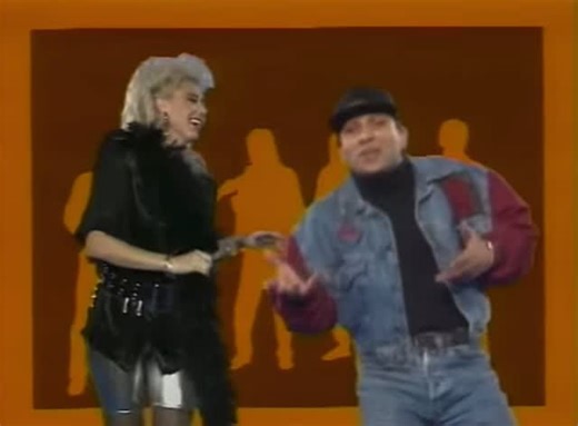 Roma Music and Dance Archive on Instagram: "Džej Ramadanovski (Serbian Cyrillic: Џеј Рамадановски; 29 May 1964 – 6 December 2020) was a Serbian Yugoslavian singer of Muslim Romani descent. Debuted in 1987, during his life he released thirteen studio albums and a couple of standalone singles. Džej was known for balladic kafana songs like: “Nedelja”, “Gde ću sad, moja ružo” and “Uspeo sam u životu”, as well as for up-beat turbo-folk records like: “Ko se s nama druži”, “Seksi ritam” and “Lubenica”.