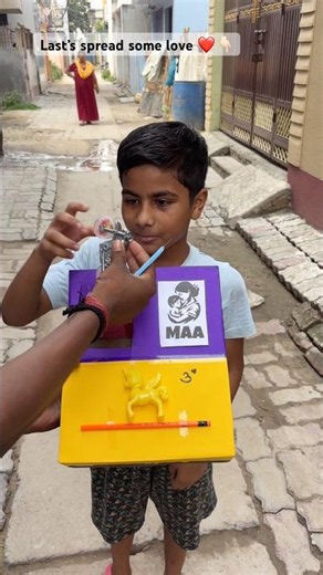 Last’s spread some love ❤️👇🏻 #humanity #happy #children #help #shortvideo #viral ￼