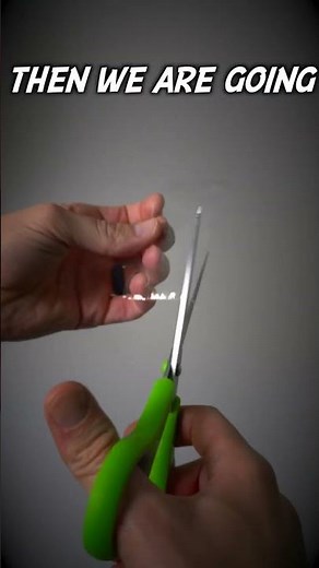 Fix Squeaky Lightsaber Blades from Galaxy's Edge