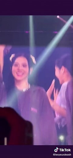 Jisoo Crying at Concert for the First Time
