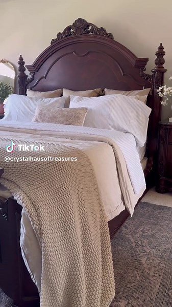 My favorite white paint color is Sherwin Williams Greek Villa! I painted my entire house this creamy white color and couldnt love it more. It’s the perfect base to layer in textures and patterns with decor. This is a gorgeous color to keep a space bright and airy. FOLLOW me on IG for so much more! Click the IG icon in my bio! #whitepaint #whitepaintcolors #homedecor #homeimprovement #homediy #moderncottage #cottagecore #nancymeyers #diningroom #kitchen #whitekitchen #viralreels #paintcolors #coz