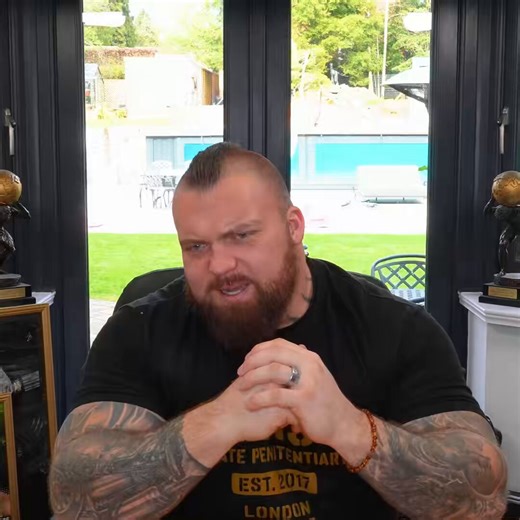 Eddie Hall said he’s fighting Tommy Fury because the Fury family took offense to him calling out Tyson 😅“You’re all full of sh*t. Walk around like hard men but there’s not a lot of action.I’d like to shut your dad up and put you in your place, then maybe I’ll get Tyson.”