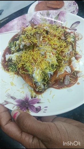 is Tarah se jab bhi banati hu, do ki jagah char khati hu#alootikkichaatrecipe #food #78piyakitchen