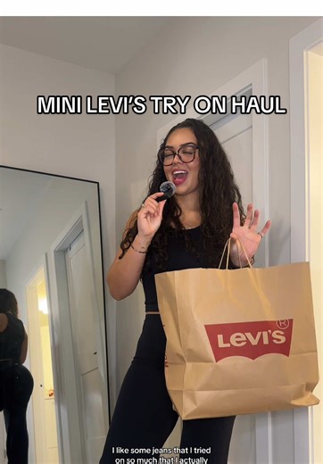 Here’s everything I got at @Levi’s the other day 🤍 What do we think?? #jeans #tryonhaul #levisjeans