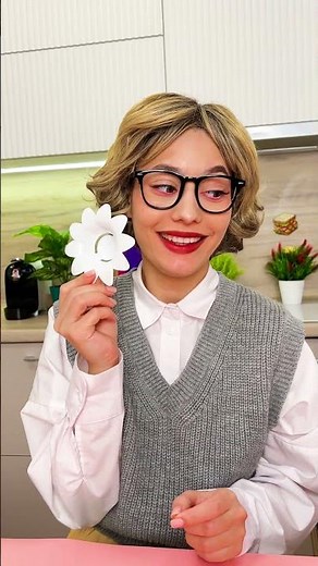 Egg-citing Gadget for Teaching Kids to Peel Eggs with Ease! 🍳🥚