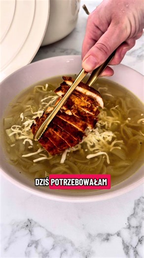 Zupa cebulowa z grillowanym kurczakiem - komfortowy przepis