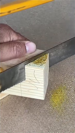 "Unbelievable Wood & Saw Blade Magic! 😱 سحر الخشب والشفرة لا يصدق!"