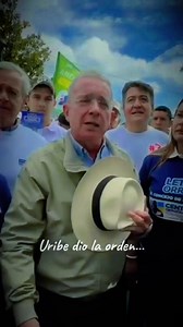 📢 “¡Sí, yo di la orden! ¡La orden de defender la vida, la seguridad y la justicia! 🇨🇴 Mientras otros se arrodillan ante el crimen, Uribe dio la cara y actuó con firmeza. ¡Que no te confundan! Que la historia no la sigan contando al revés. ¡Aquí estamos los que no tragamos entero!🔥 Comparte este video y etiqueta a los que aún dudan. ¡La verdad se defiende en las redes y en las calles!🇨🇴 #UribeEsOrden #LaVerdadImporta #FuerzaUribista #ColombiaDespierta | Mario Alejandro Pérez