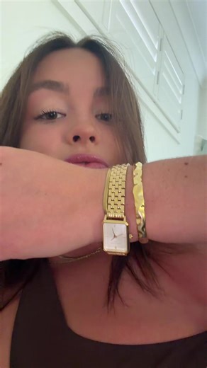 Showcasing My New Watch: A Style Statement