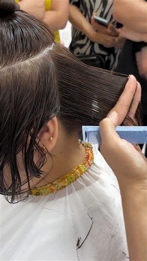 หน้าอ้วนกลม ตัดทรงไหนดี? ⚡พิกัดร้าน👉 https://s.shopee.co.th/9fEz8fJ8SY ลดพิเศษ80% 👉 https://s.lazada.co.th/s.ZbB9eV?cc . #ทรงผม #ทรงผม #ทรงผมใหม #ทรงผมไปงาน #ทรงผมใหม่ #ทรงผมเกาหลี #ทรงผมยอดฮิต #ทรงผมผู้หญิง #แบบผม #แบบผมสั้น | ทรงผมผู้หญิง เทรนด์ทรงผมผู้หญิง Deeday hairstyle