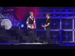 Van Halen - Everybody Wants Some!! (Live at the Tokyo Dome 2013) [PROSHOT]