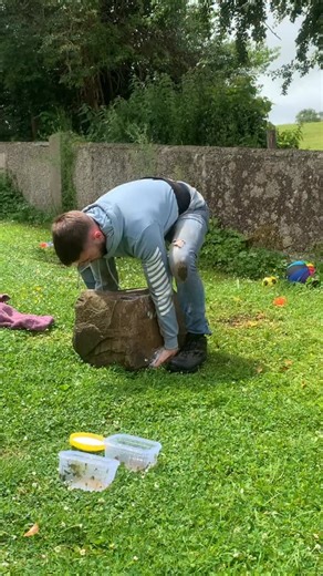 4.9K views · 48 reactions | 140kg/308lb training stone to chest at 74kg/163lb bodyweight. #irishhistory #irishstonelifting #irishliftingstones #stonelifting #stonesofstrength #stonelifter | Andy Downes | Facebook