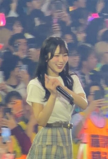 推しの珠里依ちゃんちょっとだけ撮れた☺️❤️💛 2026.3.13 日本武道館(2部) #ニアジョイ4周年コンサート #ニアジョイ #逢田珠里依