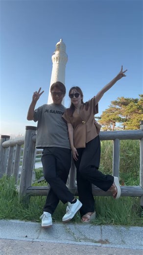 40代の大人可愛いを叶える情報を発信！Maki Sato on Instagram: "40代夫婦の休日 少し早めの夏休み 島根県へ！ 出雲の日御碕灯台素敵だった♡ #40代夫婦 #夫婦 #仲良し夫婦 #アラフィフ夫婦 #島根旅行 #日御碕 #日御碕灯台 #出雲"