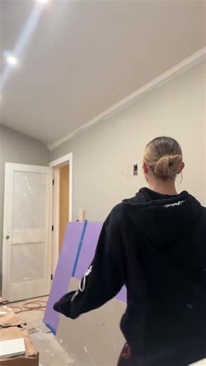 Soft lights and gentle smiles—life’s sweetest moments #SoftVibes #GentleBeauty #DailySweetness #NaturalCharm