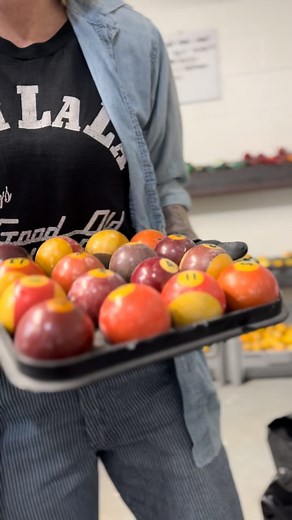 256K views · 10K reactions | Wanna guess my favorite color pool ball to make billiard ball jewelry with? I’ll give you a hint… it starts out one way and never ends up the same. 勺 is this your favorite too? Lmk. . . . #billiardballjewelry #poolballjewelry #8ballbolo #8ballcuff #upcycledjewelry | Sage Silver Jewelry | Facebook