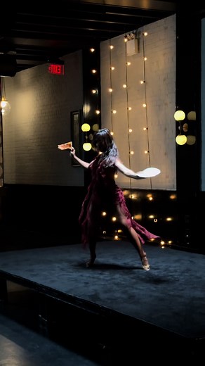 New York wouldn’t stop calling Visualizer out tomorrow 💃🍕 @Teresa Garcia