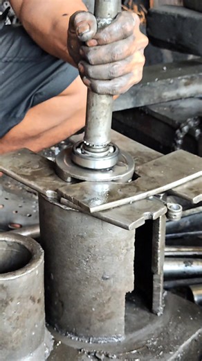Fastest Mechanic Technique to Install Bearings and Align a Crankshaft 🔥 ✅ #CrankshaftAlignment ✅ #BearingInstallation ✅ #EngineRebuild | Mechanic Docktor New